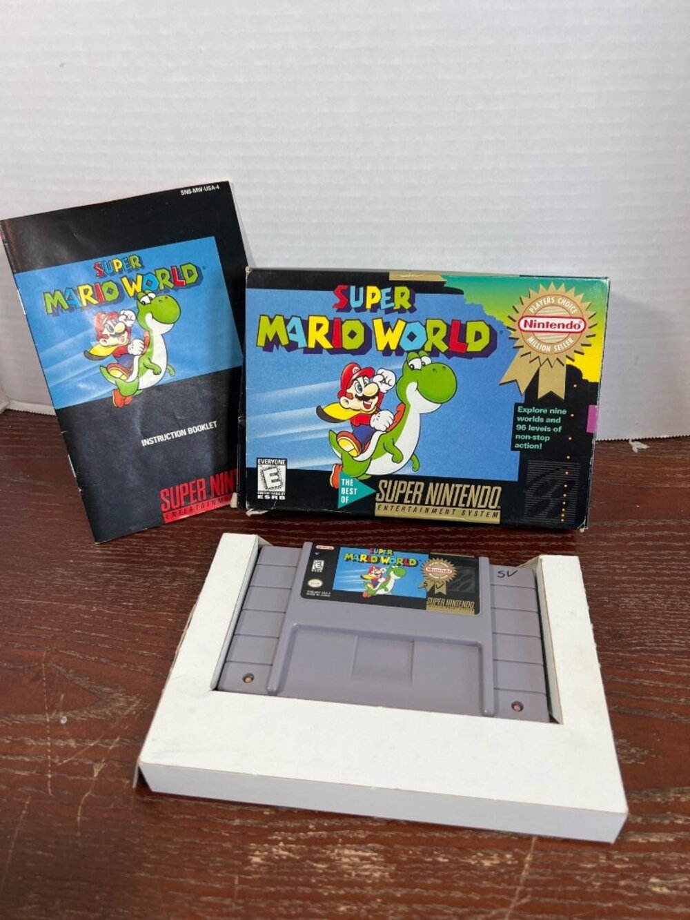 Super Mario World SNES Complete In Box With Manual & Cartridge Tested Players Ch